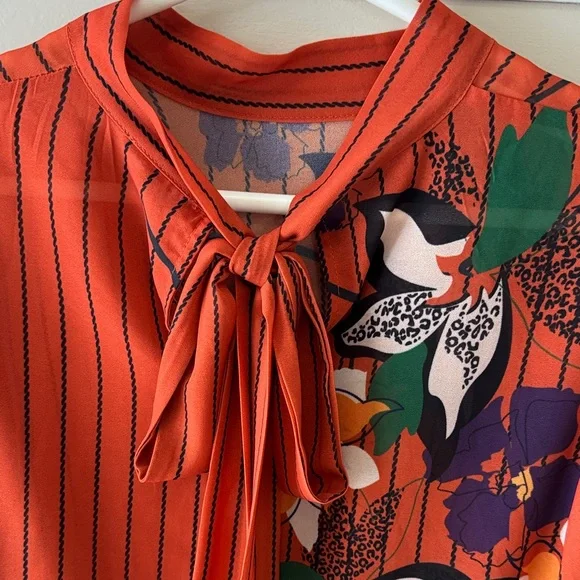 Floral multi color blouse with Bow Tie & Smocked Cuff - Picture 2 of 10